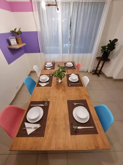 דירות מדיין El Jardin De Manila מראה חיצוני תמונה