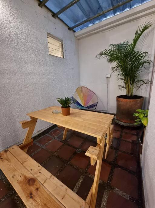 דירות מדיין El Jardin De Manila מראה חיצוני תמונה