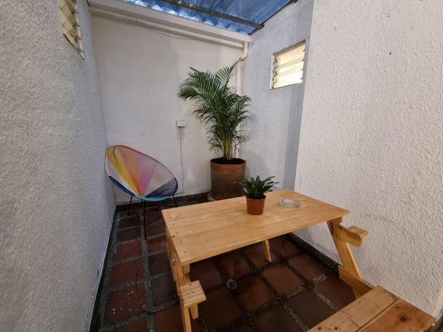 דירות מדיין El Jardin De Manila מראה חיצוני תמונה