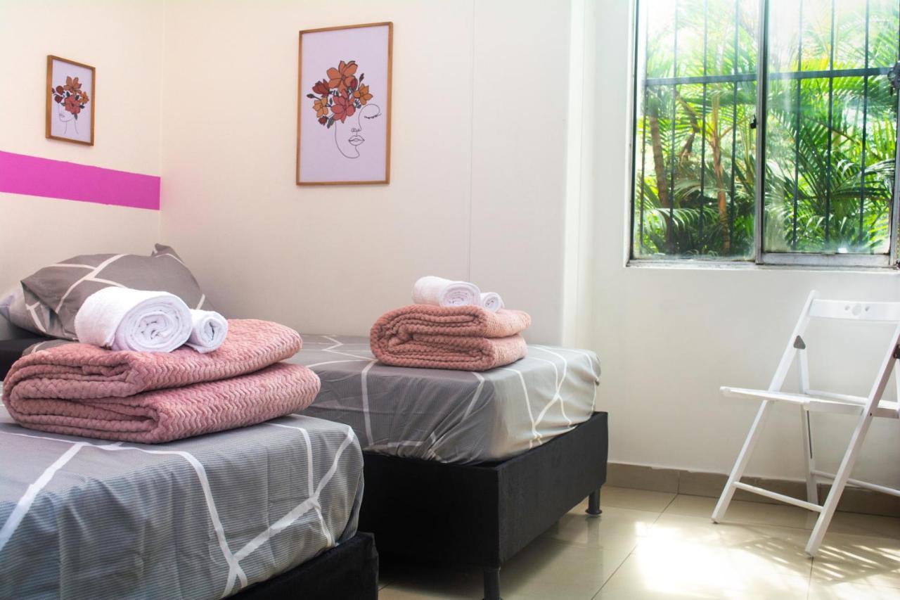 דירות מדיין El Jardin De Manila מראה חיצוני תמונה